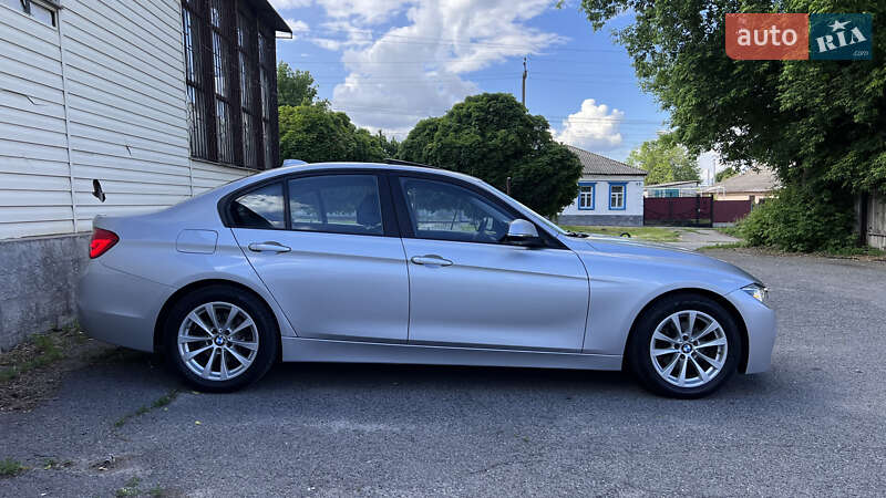 Седан BMW 3 Series 2017 в Полтаві