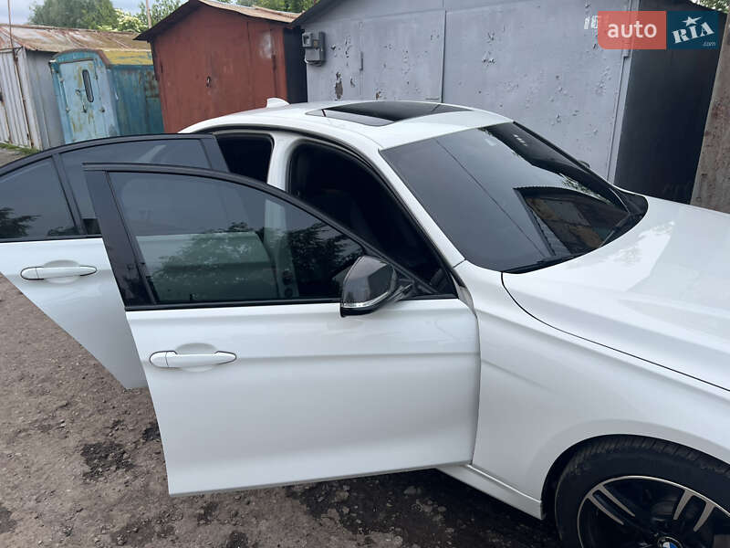 Седан BMW 3 Series 2015 в Киеве