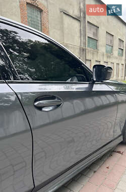 Седан BMW 3 Series 2022 в 