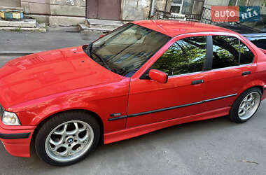 Седан BMW 3 Series 1995 в Миколаєві