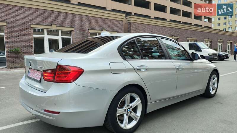 Седан BMW 3 Series 2014 в Киеве
