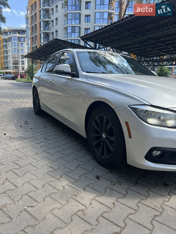 Седан BMW 3 Series 2015 в Гостомелі