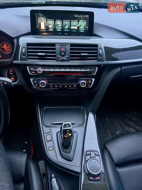 Седан BMW 3 Series 2016 в Макарові