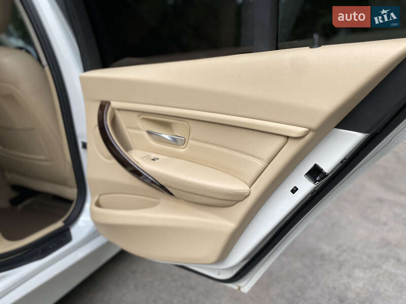 Седан BMW 3 Series 2014 в Вінниці
