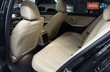 Седан BMW 3 Series 2019 в 