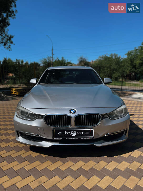 Седан BMW 3 Series 2013 в 
