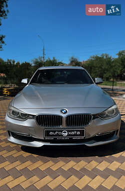 Седан BMW 3 Series 2013 в 
