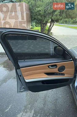 Универсал BMW 3 Series 2010 в 