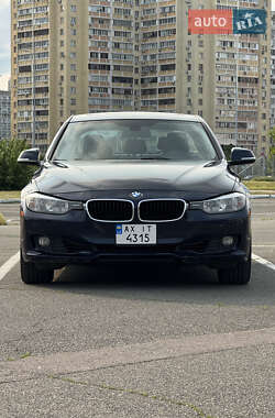 Седан BMW 3 Series 2015 в Киеве