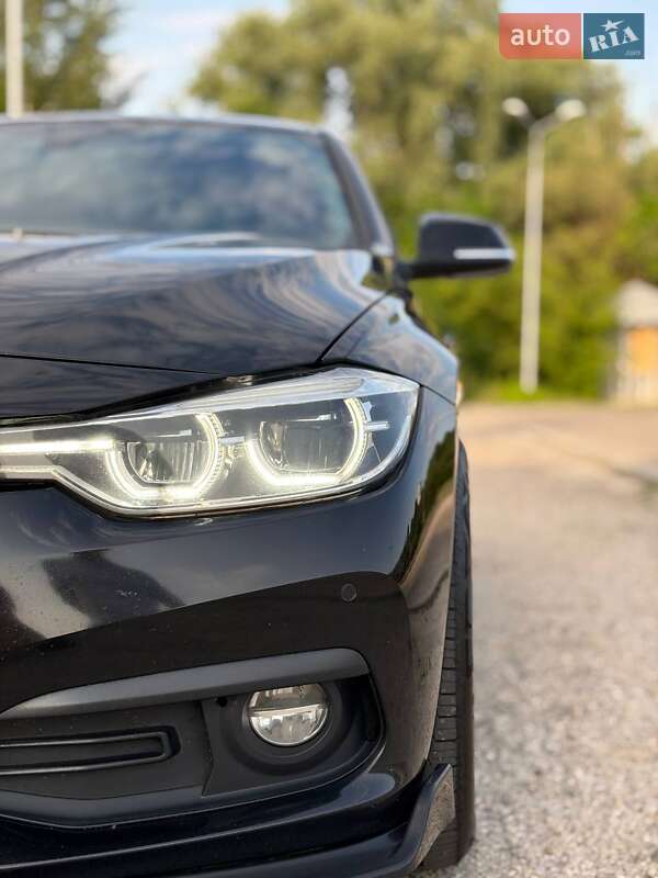 Седан BMW 3 Series 2017 в Днепре