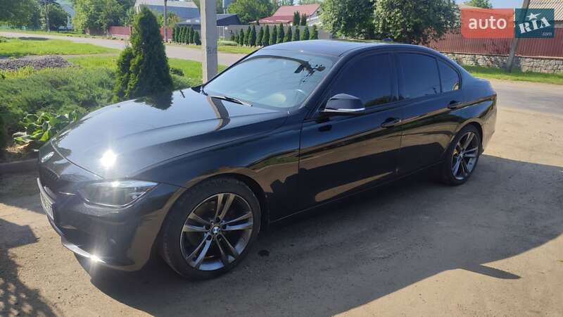 Седан BMW 3 Series 2014 в Умани
