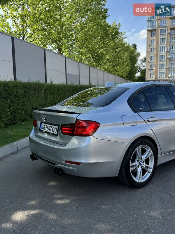 Седан BMW 3 Series 2013 в Києві