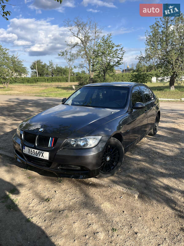 Седан BMW 3 Series 2006 в Кропивницькому