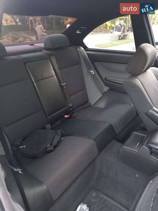 Купе BMW 3 Series 2004 в Чернигове