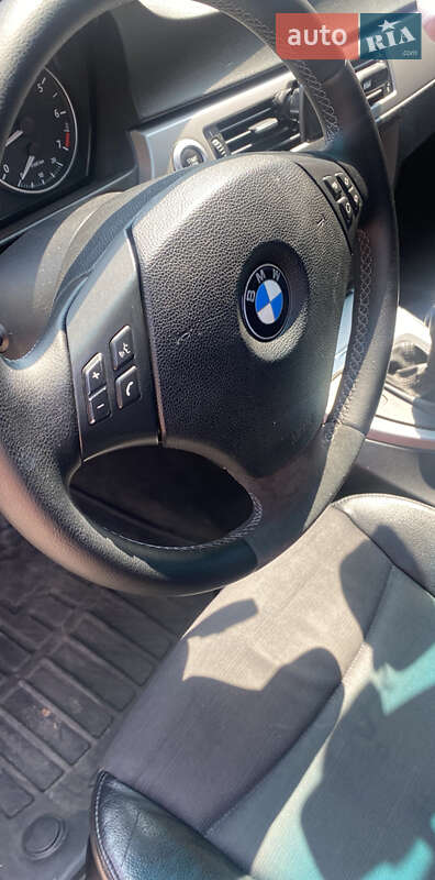 Седан BMW 3 Series 2005 в Харькове