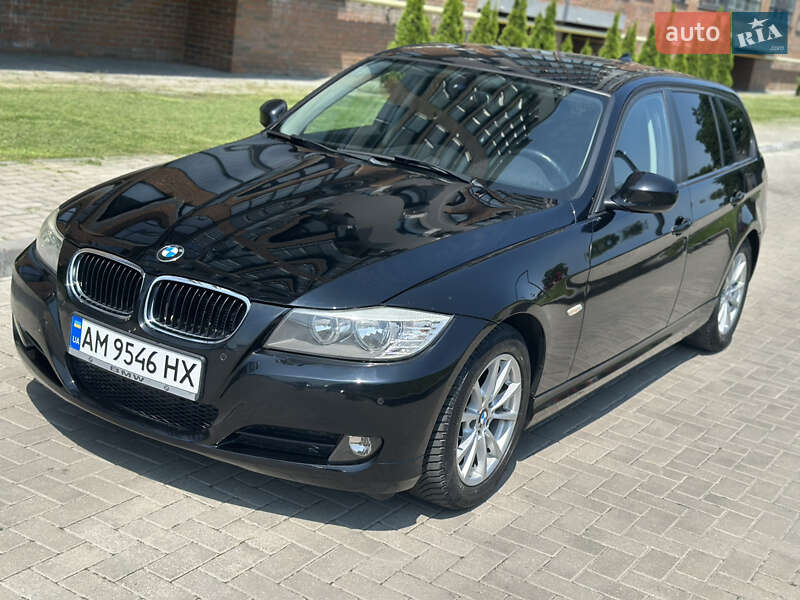 BMW 3 Series 2010