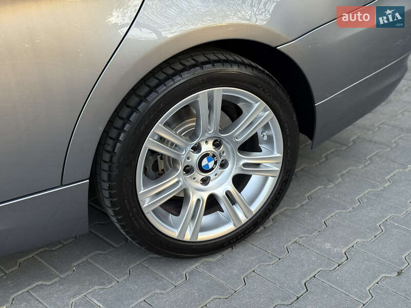 Седан BMW 3 Series 2008 в Черновцах