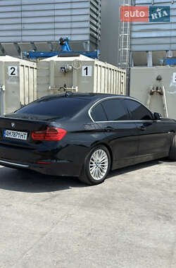 Седан BMW 3 Series 2012 в 