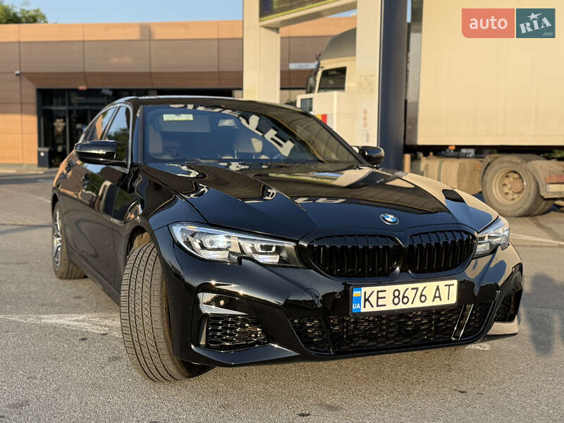 Седан BMW 3 Series 2019 в Дніпрі