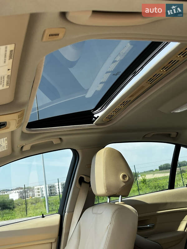 Седан BMW 3 Series 2013 в Ровно