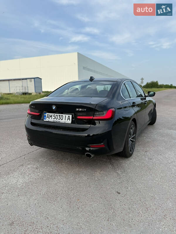 Седан BMW 3 Series 2021 в Коростені