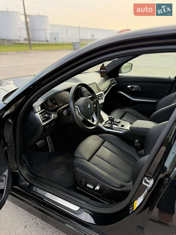 Седан BMW 3 Series 2021 в Коростені
