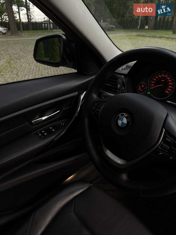 Седан BMW 3 Series 2014 в Харькове