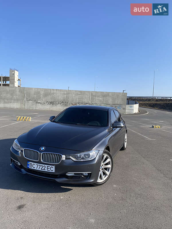 Седан BMW 3 Series 2012 в 