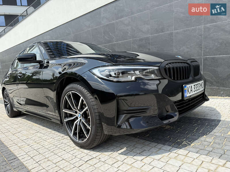 BMW 3 Series 2021