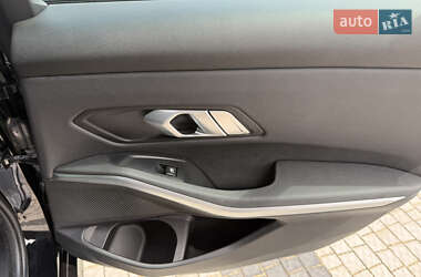 Седан BMW 3 Series 2021 в 