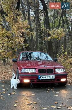 Седан BMW 3 Series 1990 в 