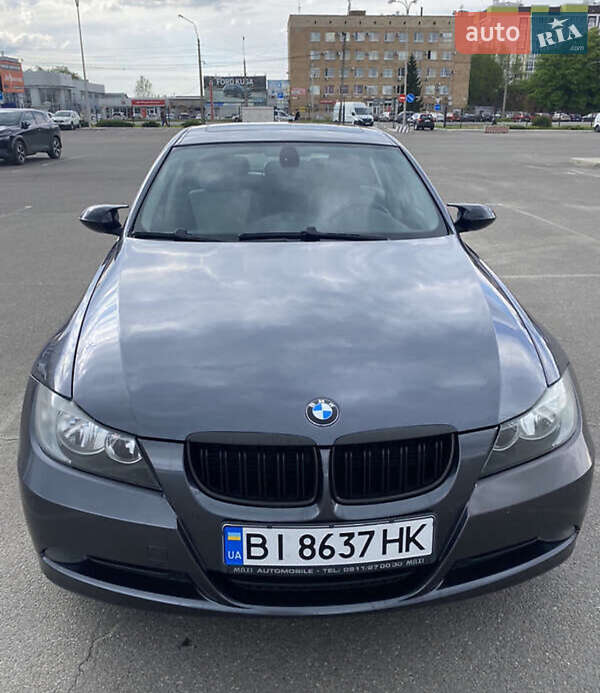 Седан BMW 3 Series 2008 в Чутовому