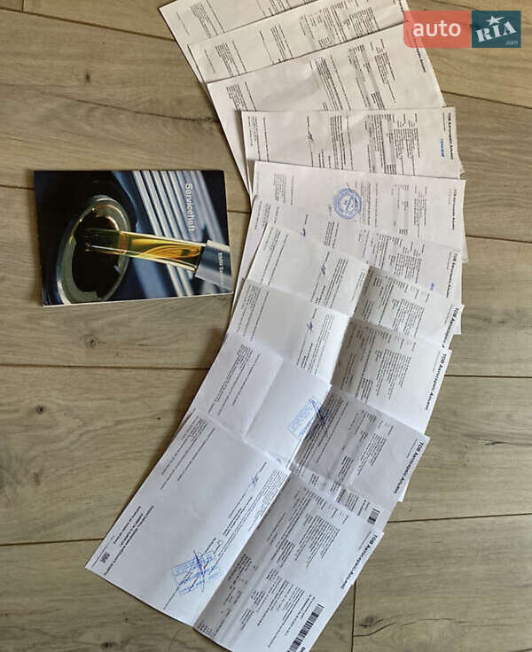 Седан BMW 3 Series 2008 в Чутовому