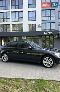 Седан BMW 3 Series 2005 в 