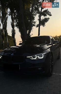 Седан BMW 3 Series 2017 в 