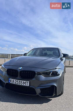 Седан BMW 3 Series 2015 в Киеве