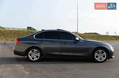 Седан BMW 3 Series 2017 в 