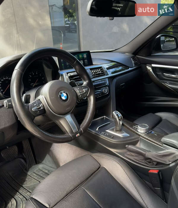 Седан BMW 3 Series 2016 в Киеве