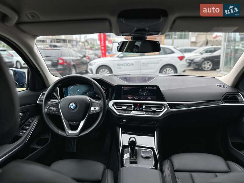 Седан BMW 3 Series 2022 в Києві