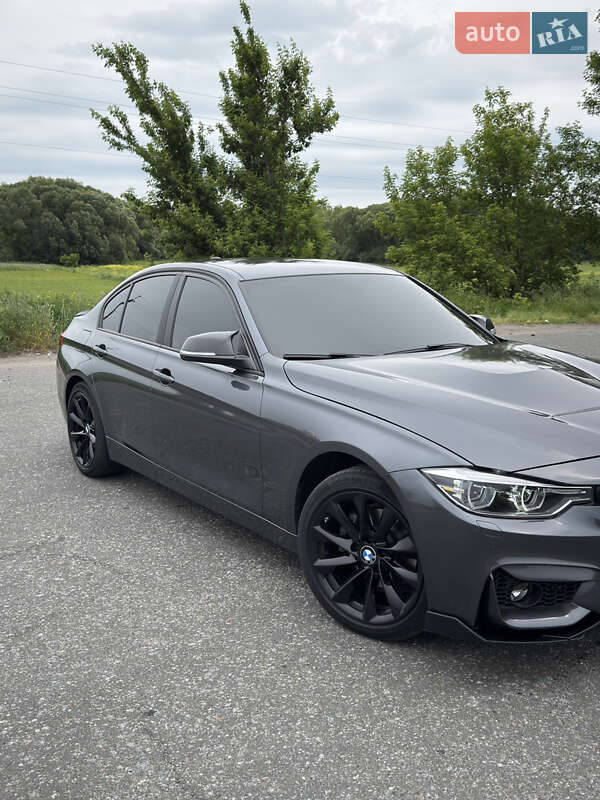 Седан BMW 3 Series 2018 в Бердичеві