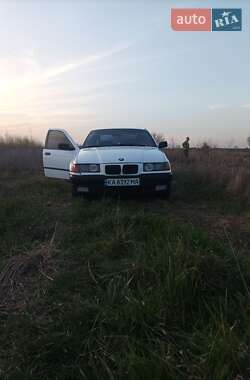 Седан BMW 3 Series 1994 в Гостомеле