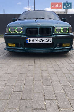 Седан BMW 3 Series 1992 в Одессе