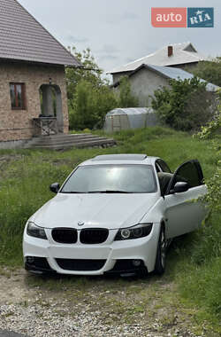 Седан BMW 3 Series 2010 в Львове