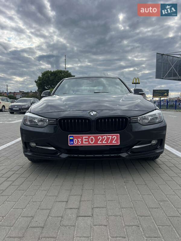 Седан BMW 3 Series 2014 в 