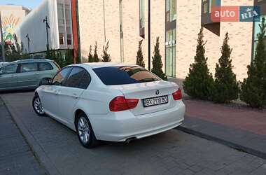 Седан BMW 3 Series 2011 в 