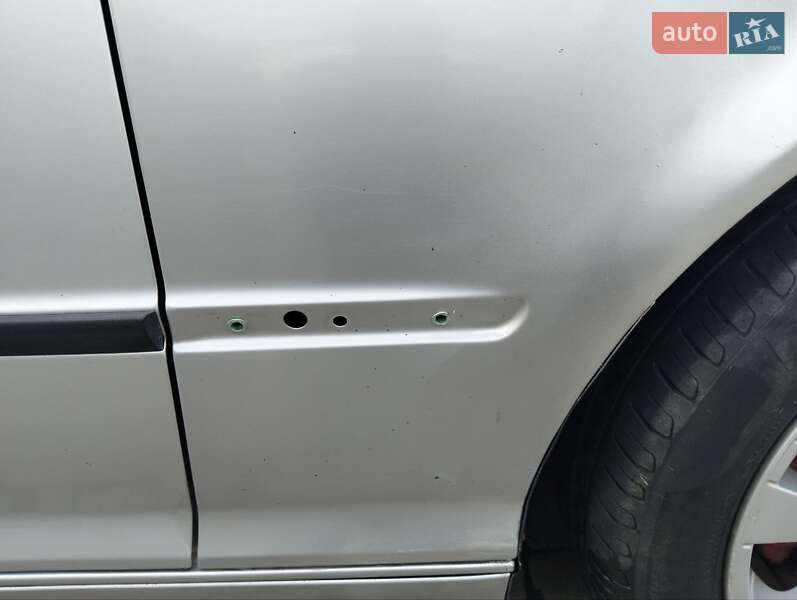 Седан BMW 3 Series 2003 в Шепетовке