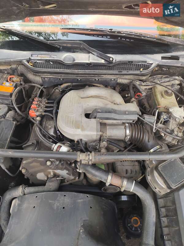 Седан BMW 3 Series 1993 в Первомайске