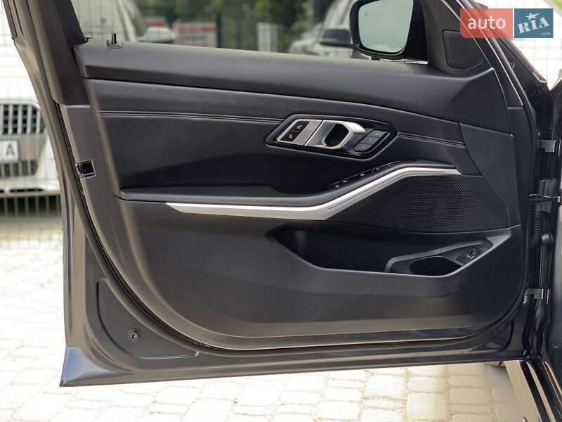Седан BMW 3 Series 2019 в Бердичеві