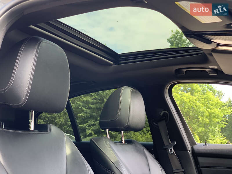 Седан BMW 3 Series 2019 в Бердичеві