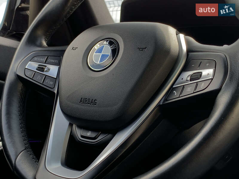 Седан BMW 3 Series 2019 в Бердичеві